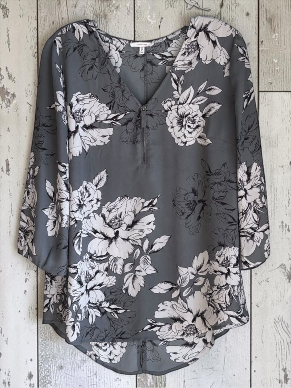 Maurices Gray Floral Blouse Sheer 3/4 Sleeve Zip Front Lightweight Boho Medium